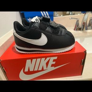 BRAND NEW Kids Nike Cortez sneakers sz 7c